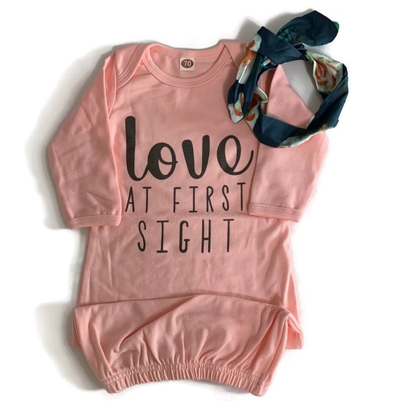 🌱2 for $15🌱 Sleeping gown and headband - Picture 1 of 6